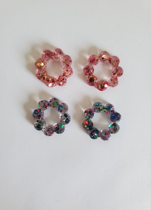 Lot pampilles créoles fleurs rose multicolore paillettes, marke: Rose, zustand: Sehr gut, 5,00 €, 5,95 € beinhaltet Vinted-Käuferschutz Pro