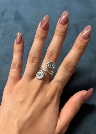 wire ring anello in alluminio handmade, merk: Craft, staat: Heel goed, maat: Aanpasbaar, € 2,00, € 2,80 inclusief Kopersbescherming