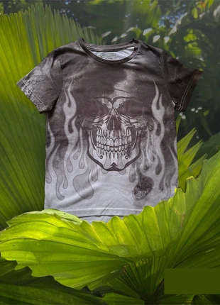 T-shirt "crâne et flammes" gris, Liberto, marque: Liberto, état: Très bon état, taille: 12 ans / 152 cm, 5,99 €, 6,99 € Protection acheteurs incluse