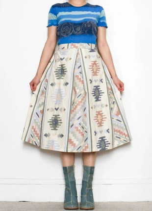 Vintage skirt with tribal patterns | Jupe vintage avec motifs multicolores, marque: Vintage, état: Très bon état, taille: M / 38 / 10, 12,00 €, 13,30 € Protection acheteurs (Pro) incluse