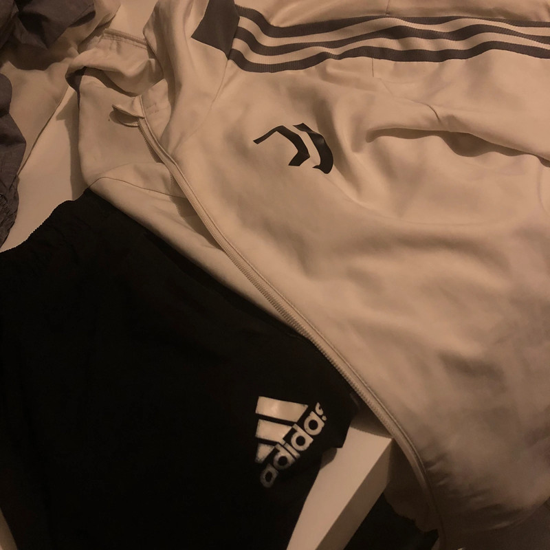 Ensemble adidas 1