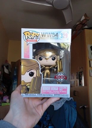 Funko Wonder woman 329 (armadura dorada), marque: Funko, état: Neuf avec étiquette, taille: Taille unique, 15,00 €, 16,45 € Protection acheteurs incluse