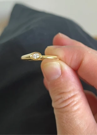 Unique 18k gold ring with diamond, merk: Creatrice, staat: Heel goed, maat: 51.8 mm / 16.5 mm Ø, € 500,00, € 510,00 inclusief Kopersbescherming