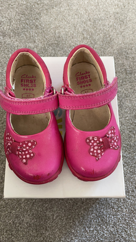 Size 4f sale baby shoes