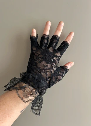 Handschoenen (paar), merk: geen merk, staat: Nieuw zonder prijskaartje, maat: Universele maat, € 2,00, € 2,80 inclusief Kopersbescherming