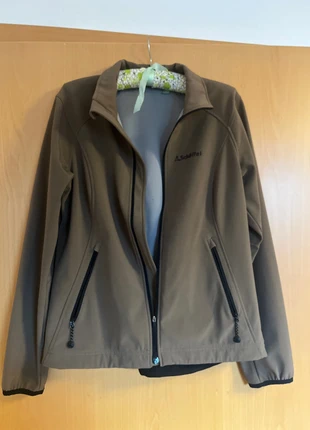 Hellbraune Herbstjacke, merk: Schöffel, staat: Heel goed, maat: M / 38 / 10, € 12,00, € 13,30 inclusief Kopersbescherming