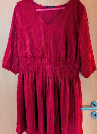 Kleid rot, merk: Bodyflirt, staat: Nieuw zonder prijskaartje, maat: 4XL / 48 / 20, € 7,90, € 9,00 inclusief Kopersbescherming