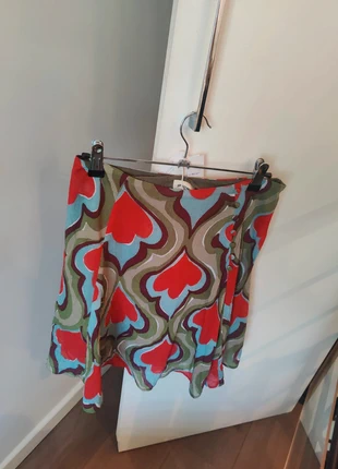 Jupe courte imprimée géométrique rouge et vert – Sinequanone – Taille 38 – Neuve avec étiquettes, brand: Sinéquanone, condizioni: Nuovo con cartellino, taglia: M / IT 42 / EU 38, €20.00, €21.70 include la Protezione acquisti