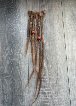 6 donkerblond dreads verlenging, merk: dreadlocks, staat: Nieuw met prijskaartje, € 25,00, € 26,95 inclusief Kopersbescherming