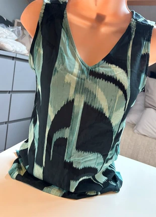 Blouse street one, brand: Street One, condizioni: Nuovo con cartellino, taglia: XS / IT 38 / EU 34, €15.00, €16.45 include la Protezione acquisti