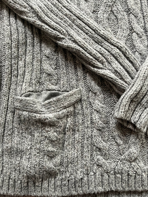 Abercrombie sweater 4