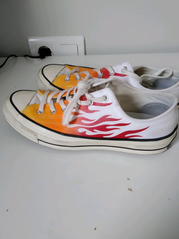 Converse de llamas Vinted