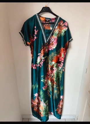 Magnifique robe longue, estado: Muito bom, tamanho: Tamanho único, €6.00, €7.00 inclui Proteção do Comprador