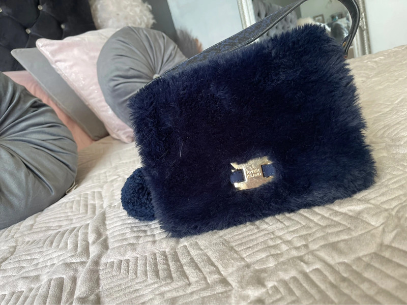 River island fluffy bag Vinted