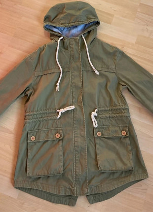 Stradivarius - veste / parka kaki à capuche mi-long - femme T.S, marke: Stradivarius, zustand: Gut, größe: S / 36 / 8, 10,00 €, 11,20 € inklusive Vinted-Käuferschutz
