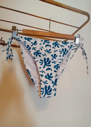 Cueca de bikini, azul e branco, marca: MObeachwear, estado: Nuevo con etiquetas, tamaño: L / 40 / 12, 5,00 €, 5,95 € Protección al comprador incluida