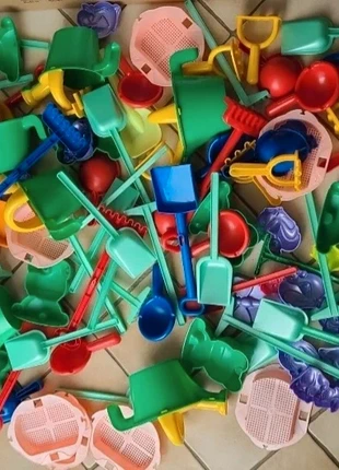 Lot de 10 jouets pour le sables à choisir, état: Très bon état, taille: Taille unique, 10,00 €, 11,20 € Protection acheteurs (Pro) incluse