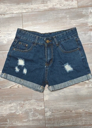 Short jean taille S, état: Très bon état, taille: S / 36 / 8, 1,00 €, 1,75 € Protection acheteurs incluse