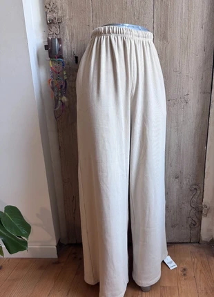 Pantalon Droit Jambes larges - Boohoo - Stone Beige - Taille 40 - Neuf avec étiquette - Valeur 25€, marke: Boohoo, zustand: Neu, mit Etikett, größe: L / 40 / 12, 5,00 €, 5,95 € inklusive Vinted-Käuferschutz