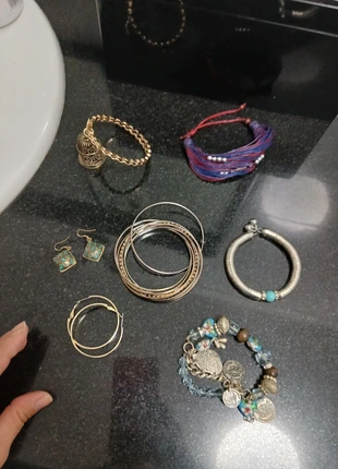 Lotto bracciali donna, estado: Bom, €5.00, €5.95 inclui Proteção do Comprador
