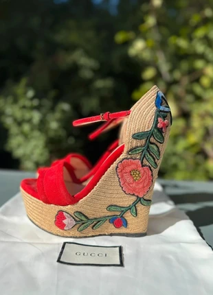 Espadrilles Gucci rouge taille 37, marke: Gucci, zustand: Sehr gut, größe: 37, 270,00 €, 284,20 € inklusive Vinted-Käuferschutz