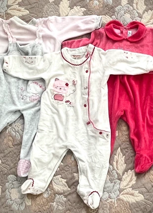 Lot de 3 pyjamas velours / Lotto pigiamini ciniglia, brand: Sucre d'Orge, condition: Good, size: 6-9 months / 68 cm, €3.80, €4.69 includes Buyer Protection
