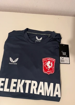 Twente t shirt nieuw, marca: Castore, estado: Nuevo con etiquetas, tamaño: XS, 30,00 €, 32,20 € Protección al comprador incluida