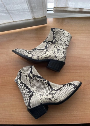 Botas cowboy Pull and bear, marque: Pull & Bear, état: Très bon état, taille: 37, 16,00 €, 17,50 € Protection acheteurs incluse