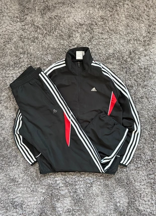 Adidas Trainingsanzug Herren M Grau Rot Vintage 2000er Y2K Retro Sportanzug Original, merk: Nike, staat: Goed, maat: M, € 44,99, € 47,94 inclusief Kopersbescherming