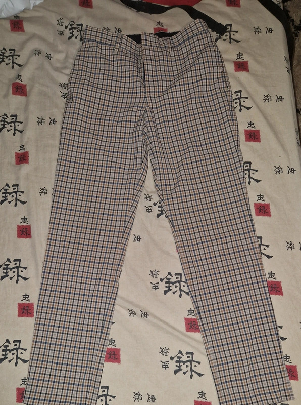 Pantalon à carreaux 4