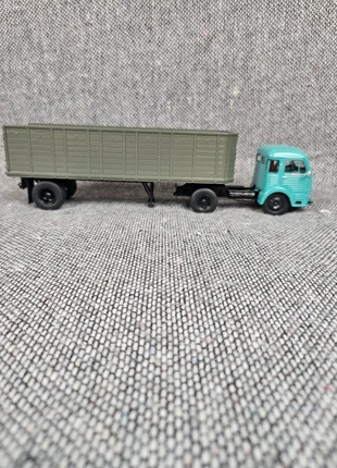 Camion miniature Ford SAF Cargo avec remorque Altaya 1/43, merk: Altaya, staat: Goed, maat: Universeel, € 22,00, € 23,80 inclusief Kopersbescherming
