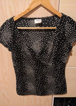 Haut décolleté Next taille 40, brand: Next, condizioni: Ottime, taglia: L / IT 44 / EU 40, €1.50, €2.28 include la Protezione acquisti