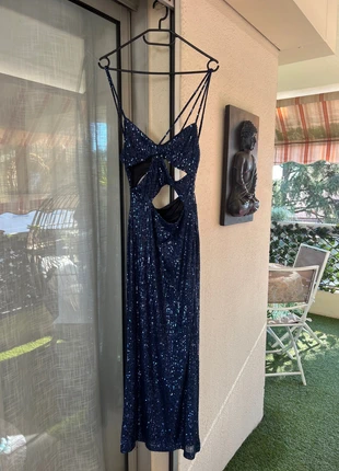 Superbe robe Zara taille XS, marque: Zara, état: Très bon état, taille: XS / 34 / 6, 8,00 €, 9,10 € Protection acheteurs incluse