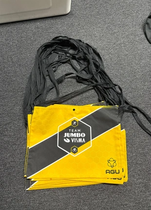 15x team Jumbo Visma musette, merk: MUSETTE, staat: Nieuw zonder prijskaartje, € 7,50, € 8,58 inclusief Kopersbescherming Pro