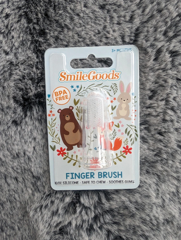 Smile goods finger brush 1