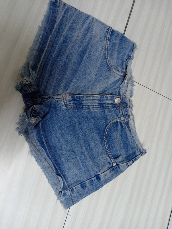 Short court jeans marque :best way t : 36 très bon état 1