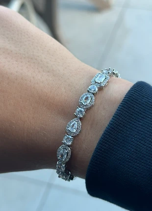 Bracelet Style Givenchy Crystal Flex Peardrop, marque: CHROME, état: Très bon état, 16,90 €, 18,45 € Protection acheteurs incluse