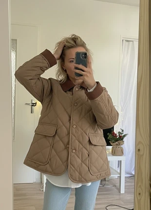 Veste matelassée beige chic col contrasté 🤎 style automne hiver, marque: Anna cloth, état: Très bon état, taille: M / 38 / 10, 54,00 €, 57,40 € Protection acheteurs incluse