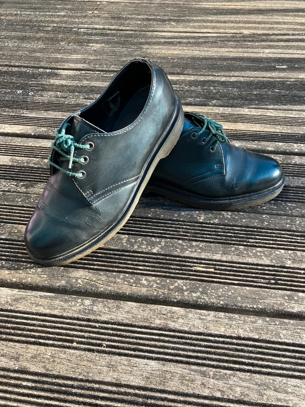 Doc Martens basse femme noir effet vert Vinted