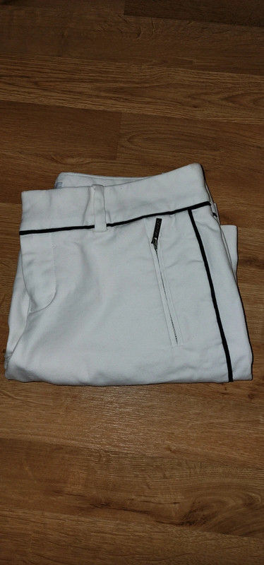 Woman Short Size 2 1