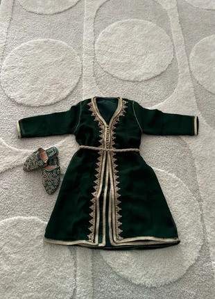 Caftan fille  2-3 ans, marke: Tenue de Soirée, zustand: Neu, größe: 3 Jahre / 98, 30,00 €, 32,20 € inklusive Vinted-Käuferschutz