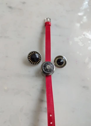 Bracelet interchangeable rouge et 3 clips cabochon, marke: Vintage, zustand: Sehr gut, 7,00 €, 8,05 € inklusive Vinted-Käuferschutz