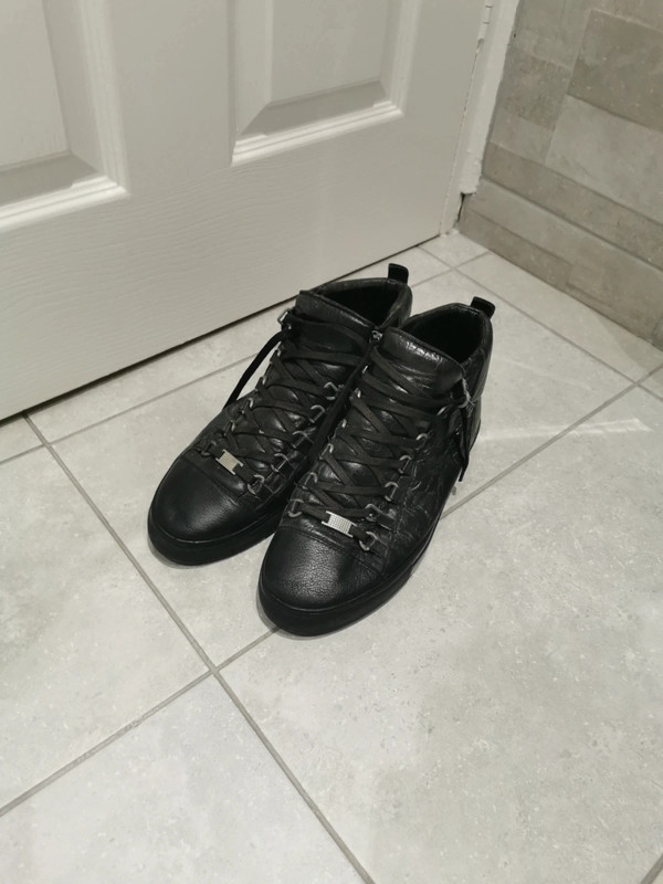 Balenciaga sneakers sales size 8