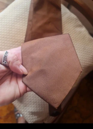 Capo vintage italiano in offerta: cravatta seta vintage Trussardi Action, merk: Trussardi, staat: Heel goed, € 31,00, € 33,25 inclusief Kopersbescherming