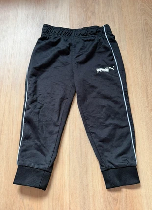 Pantalon de jogging Puma garçon, taille 3T (3 ans)., marke: Puma, zustand: Sehr gut, größe: 3 Jahre / 98, 6,00 €, 7,00 € inklusive Vinted-Käuferschutz