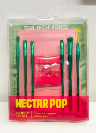 Real Techniques Nectar Pop So Jelly Eye Set 7 Piece Eye Brush Kit with Eye Gems Limited Edition New, brand: Real Techniques, condition: New with tags, £6.95, £8.00 includes Buyer Protection