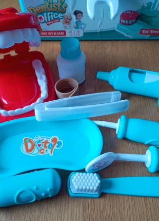 Speelset tandarts 11 delig kadotip!, staat: Heel goed, maat: Universeel, € 2,50, € 3,33 inclusief Kopersbescherming