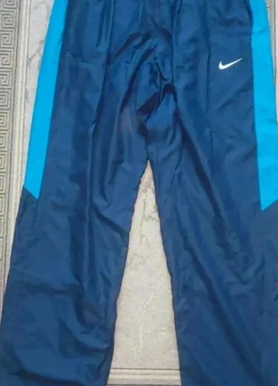 Pantalon de sport Nike / Bleu marine et bleu clair / Taille M, marque: Nike, état: Neuf sans étiquette, taille: M, 18,00 €, 19,60 € Protection acheteurs incluse