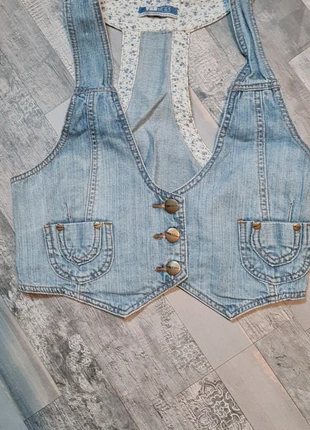 Petit gilet en jean, merk: yestez, staat: Heel goed, maat: XL / 42 / 14, € 2,00, € 2,80 inclusief Kopersbescherming