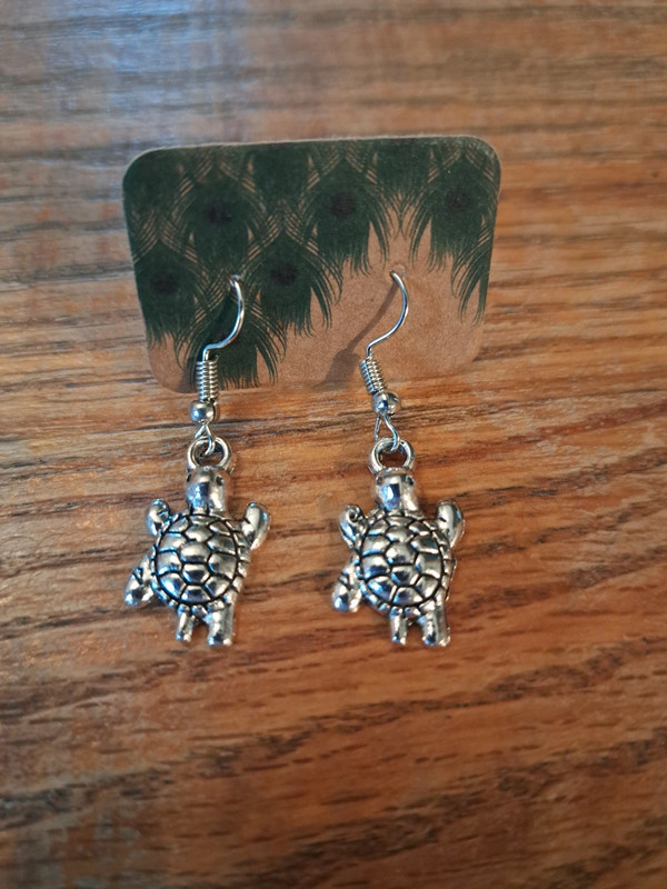 turtle charm earrings in silver 1